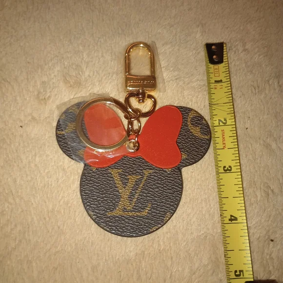NWOB Louis Vuitton Minnie Mouse Key chain - Picture 15 of 15